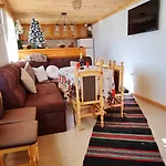 Vakantiehuis зора